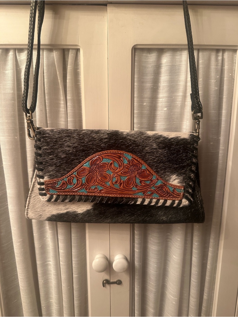 Myra Crossbody